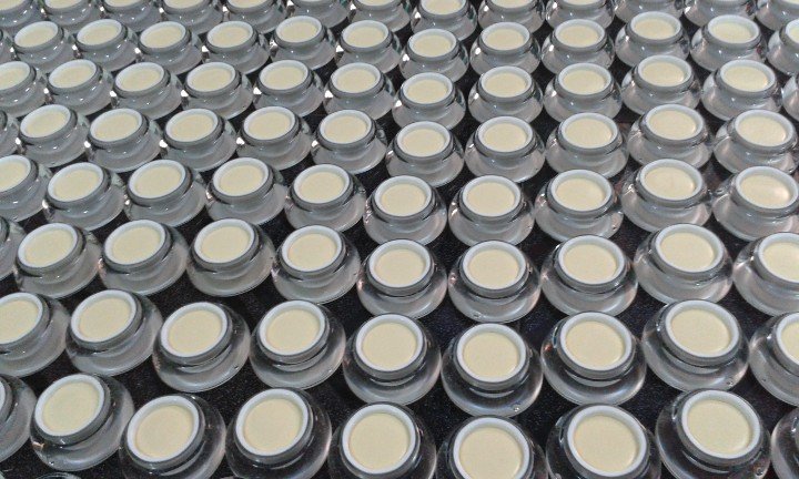Kem thảo dược body dưỡng trắng Henashop